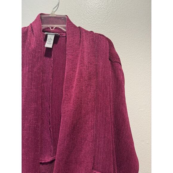 Catherine’s Size 3X 26 28 Textured Purple Pink Wrap Top Lightweight Cardigan - Picture 3 of 9